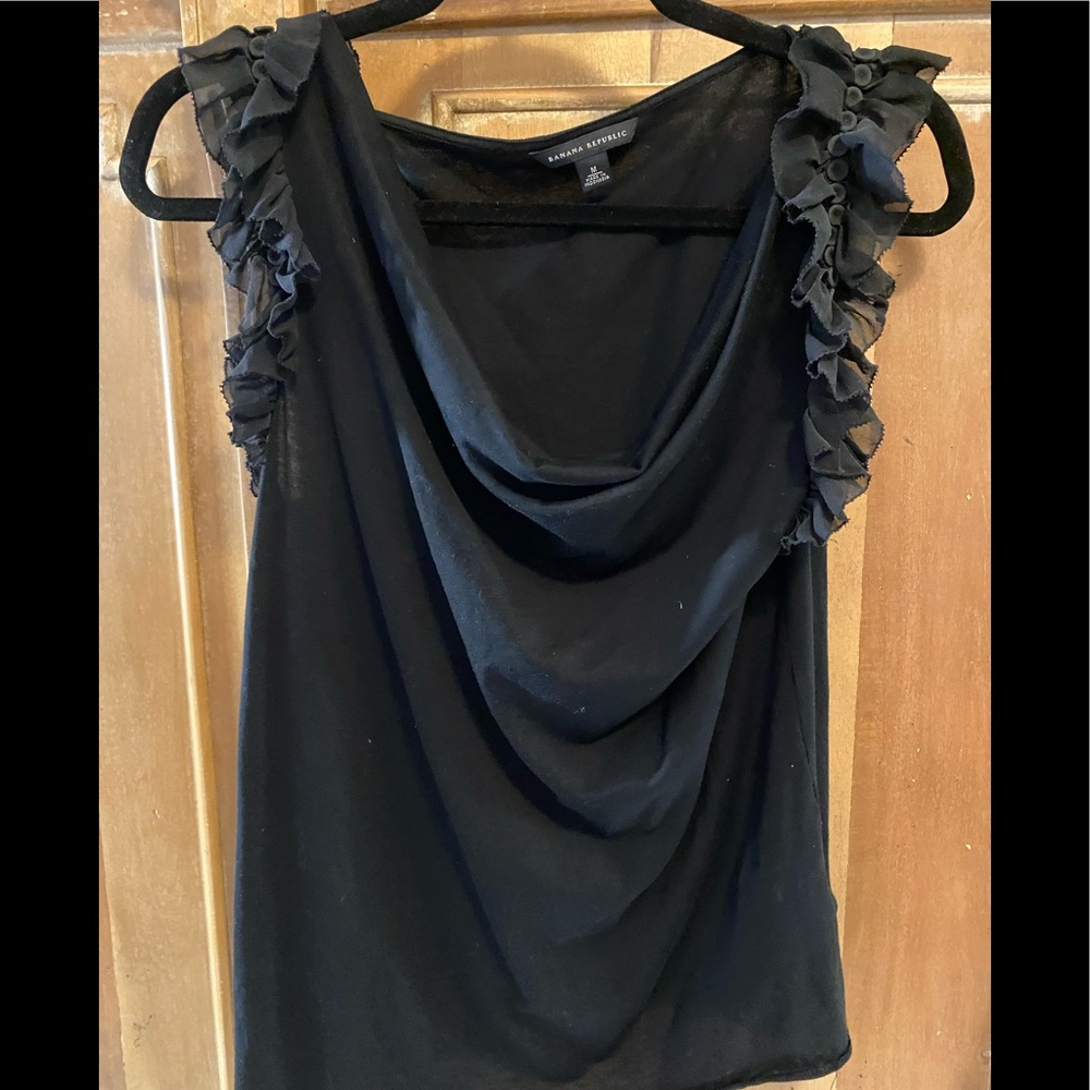 Banana Republic black top